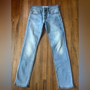 Levi's Blue Skinny Jeans with Vintage-Inspired Wash